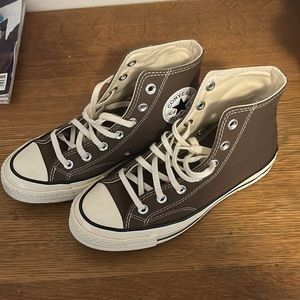 Brown converse high top chuck 70